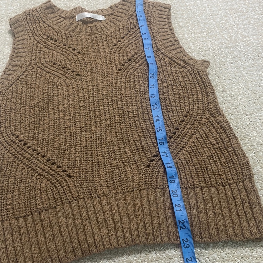 Design History Tan Sleeveless Knit Sweater - Picture 11 of 11